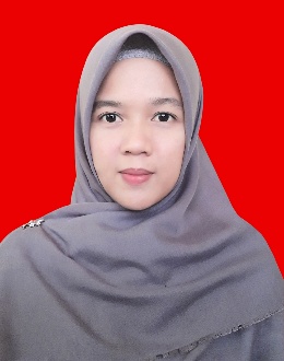 Portrait of Rafiqa Rizalita